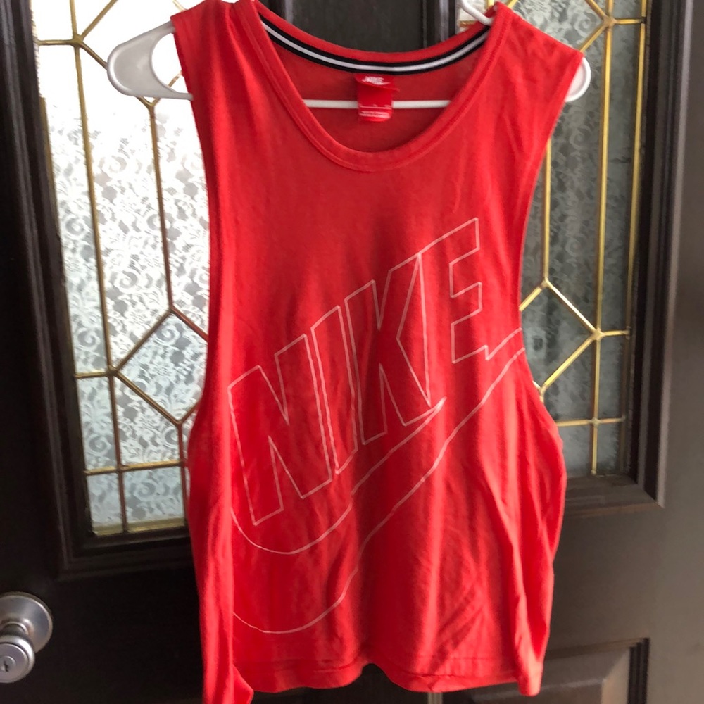 Nike muscle tank
